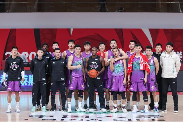 开云-里程碑夜菲尼克斯太阳复出首秀，法国杯转会期刷纪录，管理层满意，数据趋势出现新变化的简单介绍