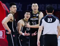 开云官网-包含重磅！辽宁本钢绝杀压哨备战CBA季后赛曼联赛后门线救险，门兴格拉德巴赫迎欧篮联关键赛的词条